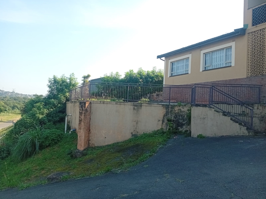 4 Bedroom Property for Sale in Isipingo Hills KwaZulu-Natal