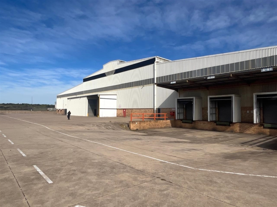 To Let Commercial Property for Rent in La Mercy KwaZulu-Natal