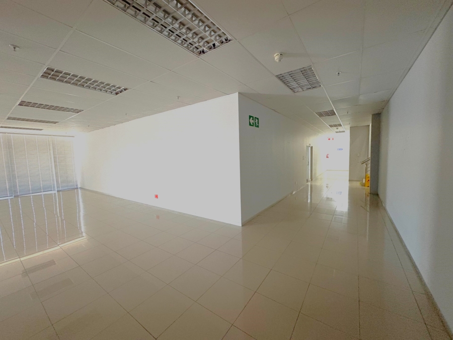 To Let Commercial Property for Rent in La Mercy KwaZulu-Natal