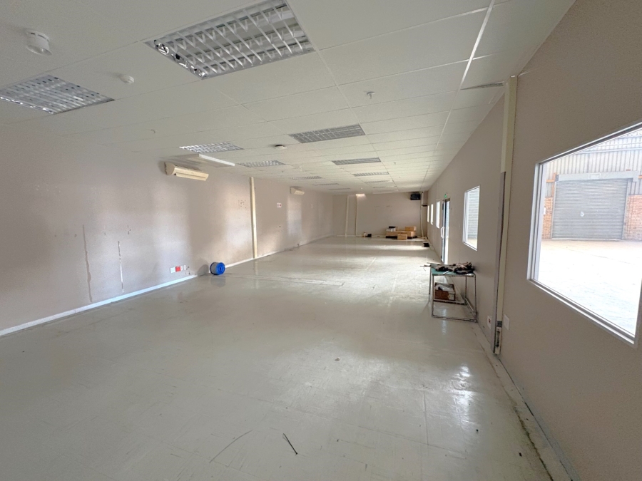 To Let Commercial Property for Rent in La Mercy KwaZulu-Natal