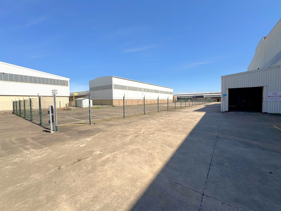 To Let Commercial Property for Rent in La Mercy KwaZulu-Natal