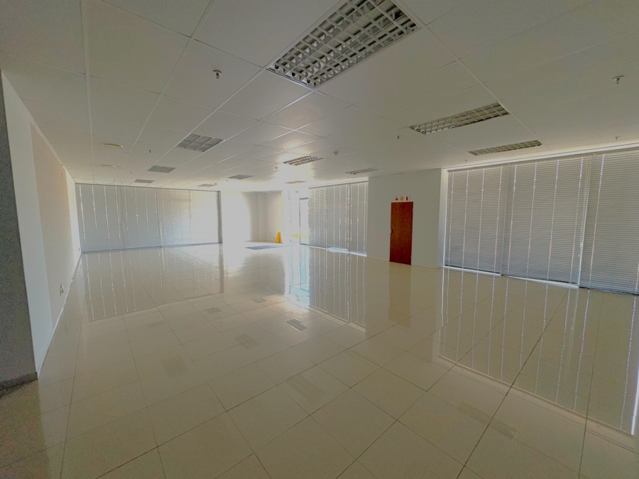To Let Commercial Property for Rent in La Mercy KwaZulu-Natal