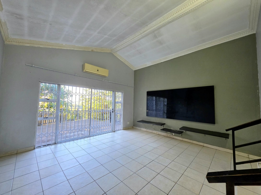 To Let 5 Bedroom Property for Rent in Yellowwood Park KwaZulu-Natal