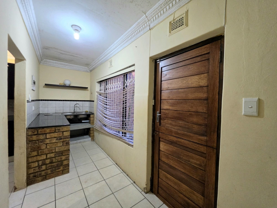 To Let 5 Bedroom Property for Rent in Yellowwood Park KwaZulu-Natal
