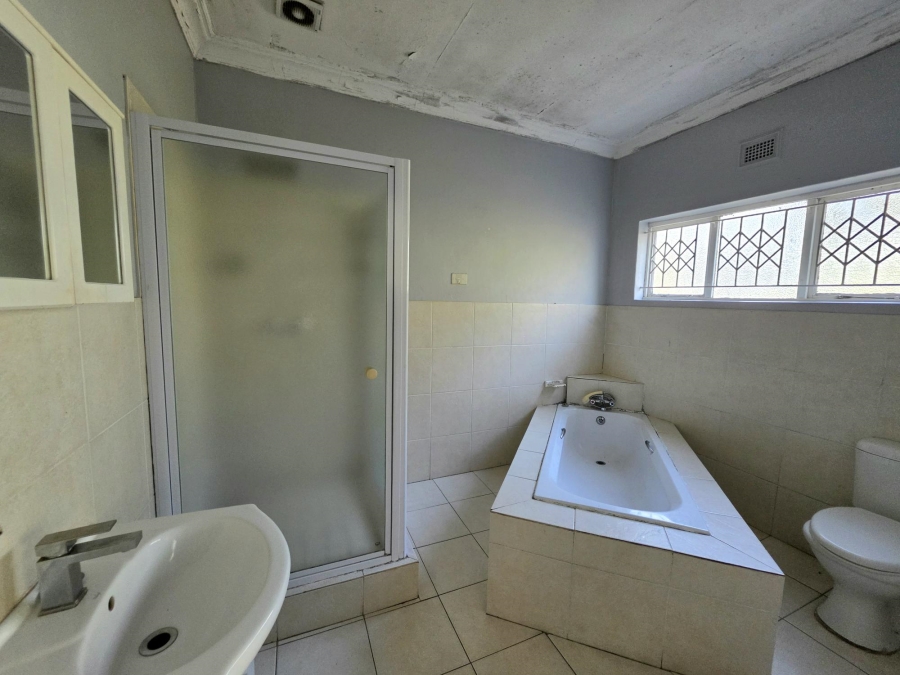 To Let 5 Bedroom Property for Rent in Yellowwood Park KwaZulu-Natal
