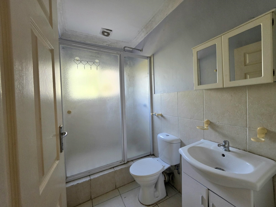 To Let 5 Bedroom Property for Rent in Yellowwood Park KwaZulu-Natal