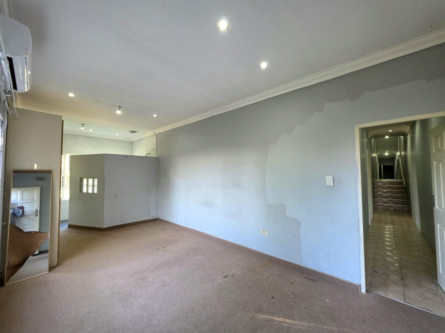 To Let 5 Bedroom Property for Rent in Yellowwood Park KwaZulu-Natal