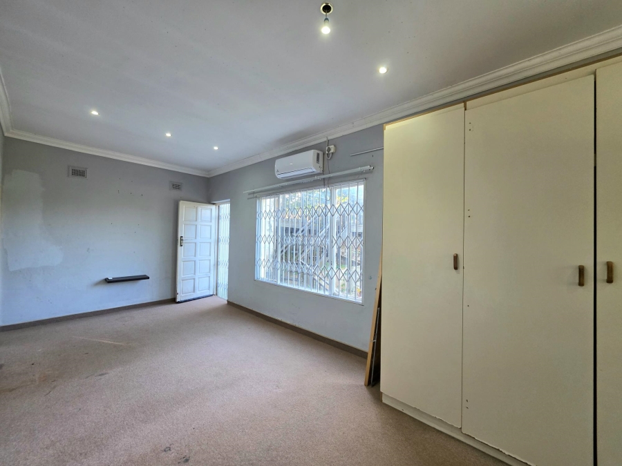 To Let 5 Bedroom Property for Rent in Yellowwood Park KwaZulu-Natal