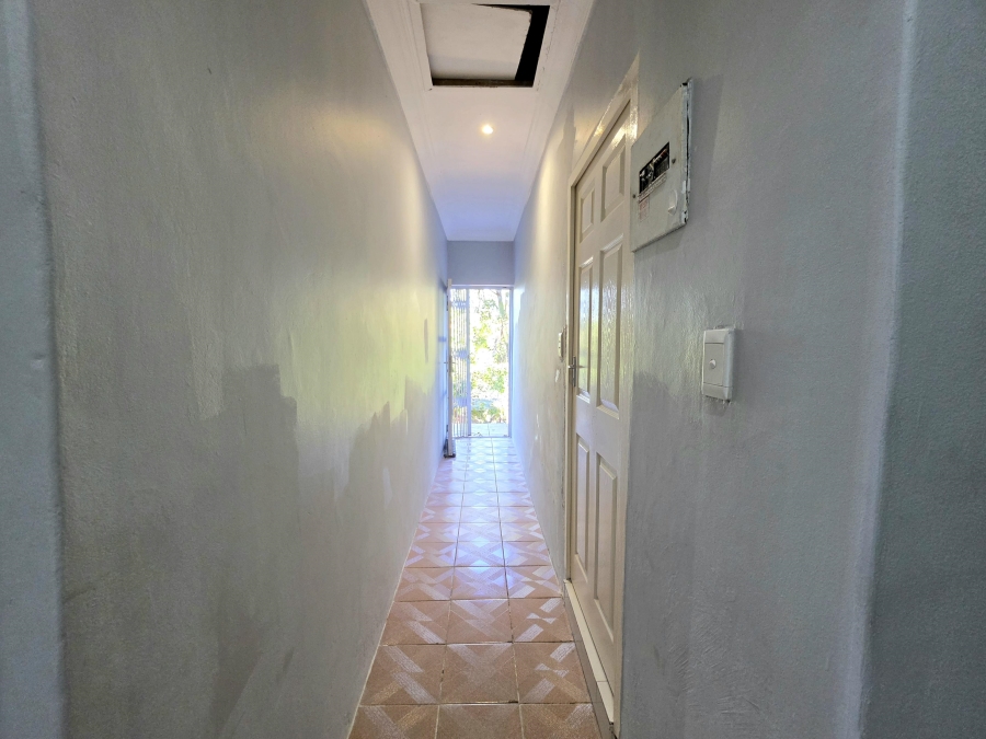 To Let 5 Bedroom Property for Rent in Yellowwood Park KwaZulu-Natal