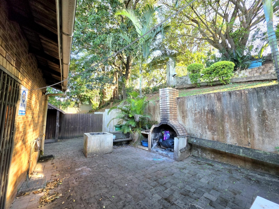 To Let 5 Bedroom Property for Rent in Yellowwood Park KwaZulu-Natal