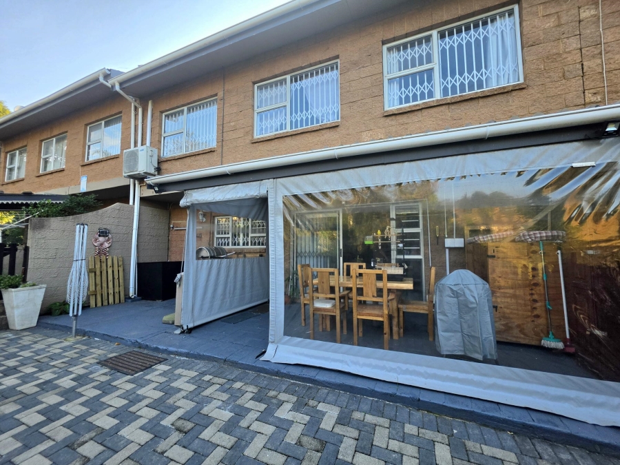 To Let 3 Bedroom Property for Rent in Amanzimtoti KwaZulu-Natal