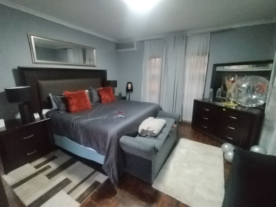 4 Bedroom Property for Sale in Yellowwood Park KwaZulu-Natal