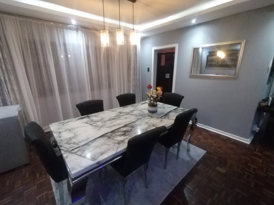4 Bedroom Property for Sale in Yellowwood Park KwaZulu-Natal