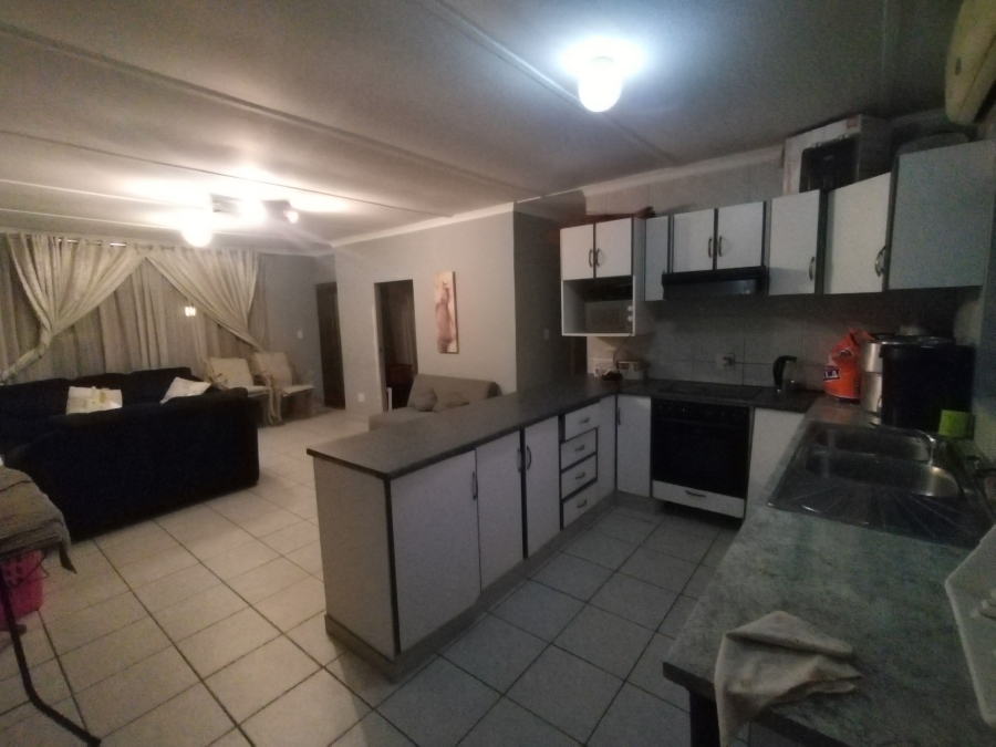 4 Bedroom Property for Sale in Yellowwood Park KwaZulu-Natal