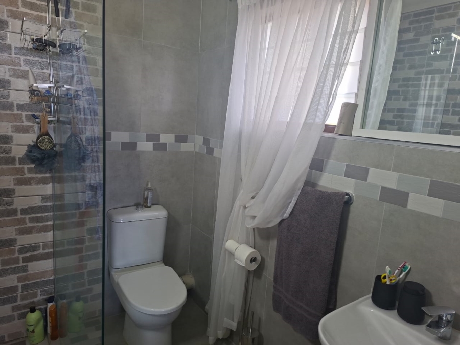 5 Bedroom Property for Sale in Ramsgate KwaZulu-Natal