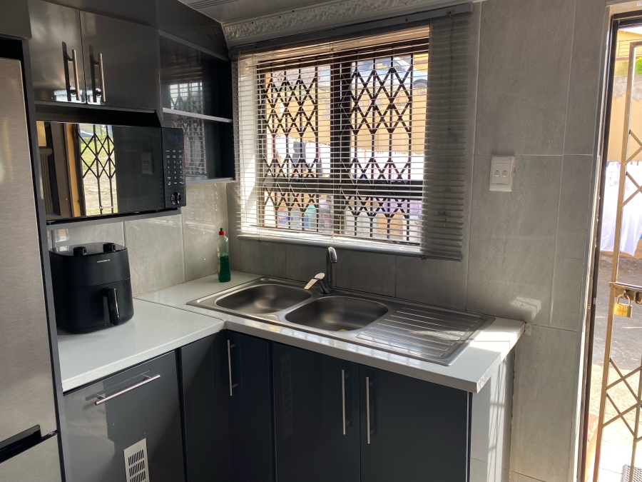 4 Bedroom Property for Sale in Umlazi L KwaZulu-Natal