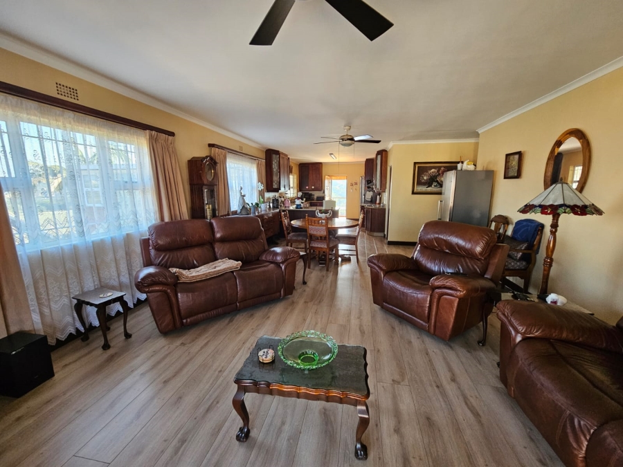 10 Bedroom Property for Sale in Amanzimtoti KwaZulu-Natal