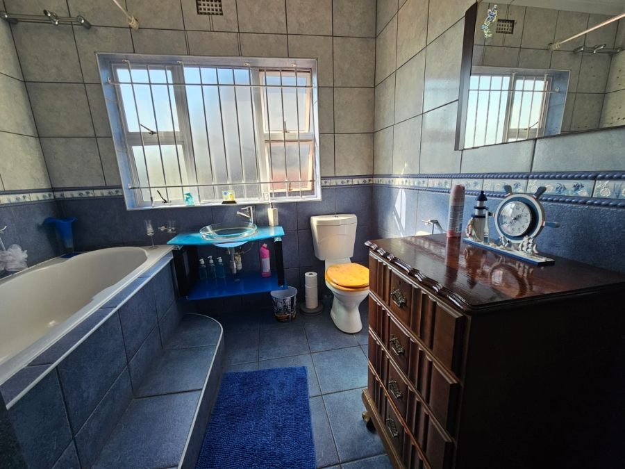 10 Bedroom Property for Sale in Amanzimtoti KwaZulu-Natal