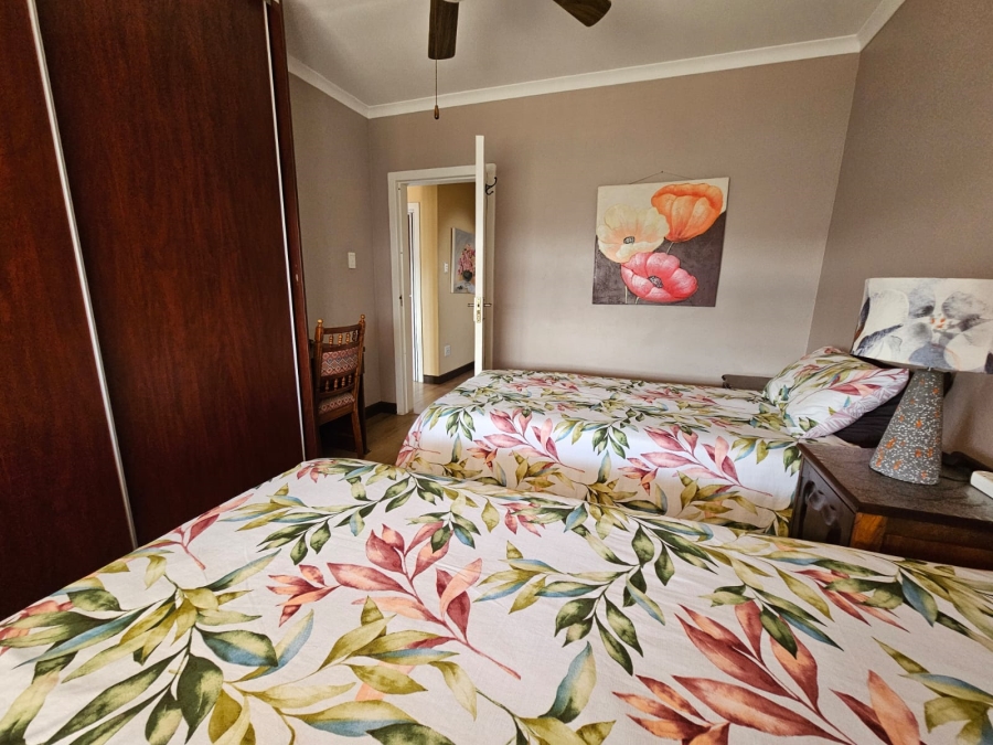 10 Bedroom Property for Sale in Amanzimtoti KwaZulu-Natal