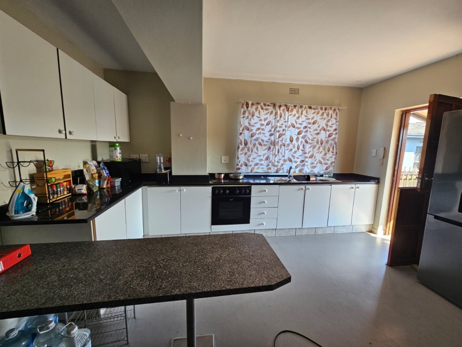 10 Bedroom Property for Sale in Amanzimtoti KwaZulu-Natal