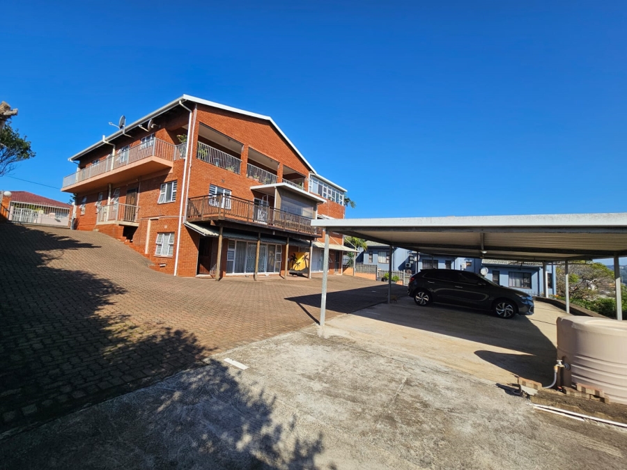 10 Bedroom Property for Sale in Amanzimtoti KwaZulu-Natal