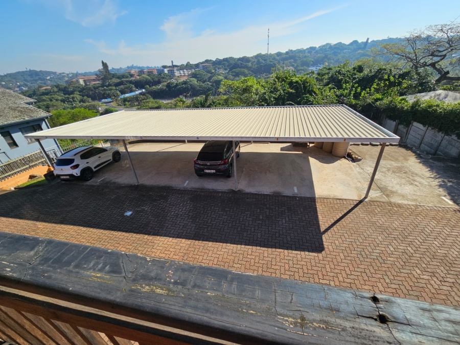 10 Bedroom Property for Sale in Amanzimtoti KwaZulu-Natal