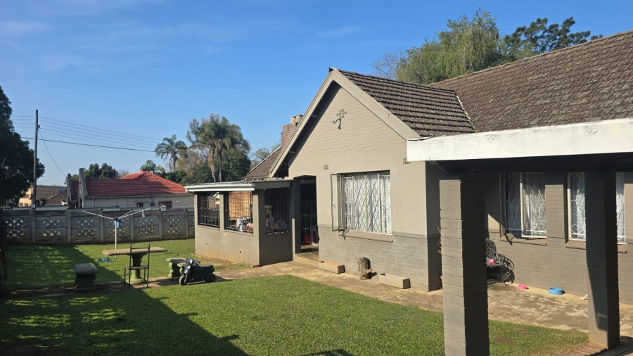 4 Bedroom Property for Sale in Lester Park KwaZulu-Natal