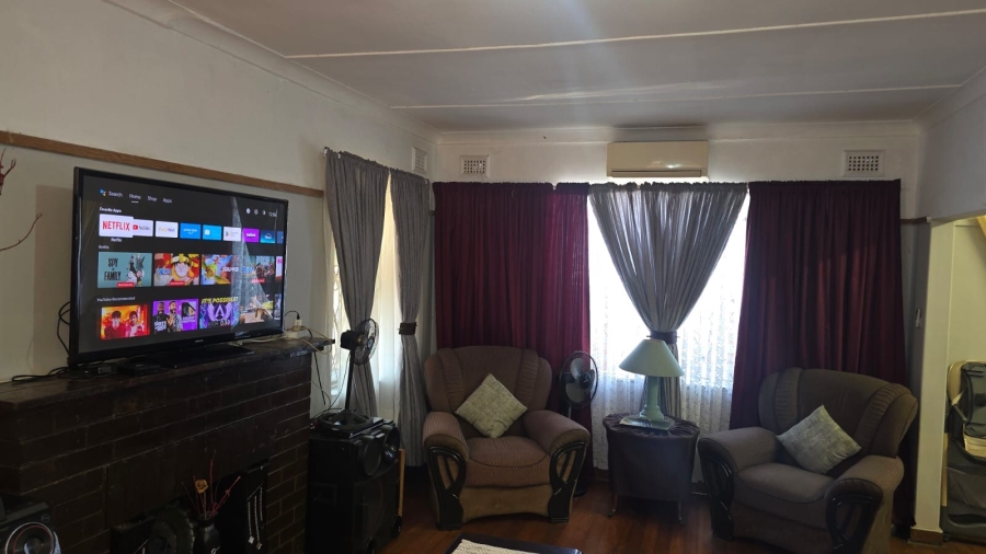 4 Bedroom Property for Sale in Lester Park KwaZulu-Natal