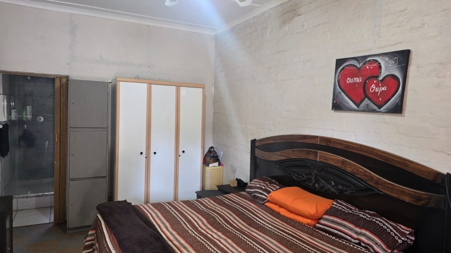 4 Bedroom Property for Sale in Lester Park KwaZulu-Natal