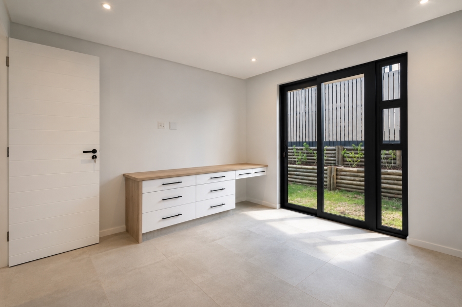 4 Bedroom Property for Sale in Elaleni Coastal Forest Estate KwaZulu-Natal