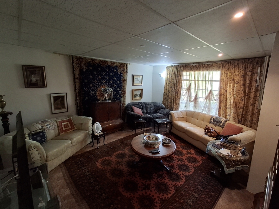 3 Bedroom Property for Sale in Signal Hill KwaZulu-Natal