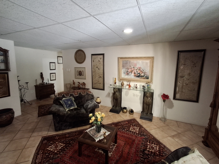 3 Bedroom Property for Sale in Signal Hill KwaZulu-Natal