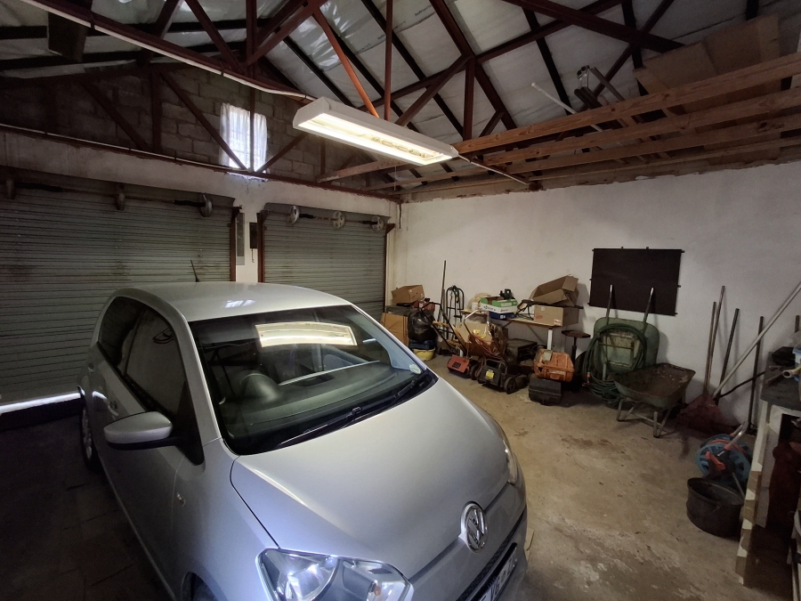3 Bedroom Property for Sale in Signal Hill KwaZulu-Natal