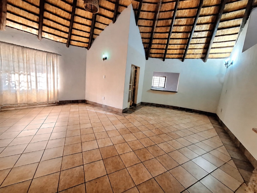 To Let 4 Bedroom Property for Rent in Newcastle Rural KwaZulu-Natal