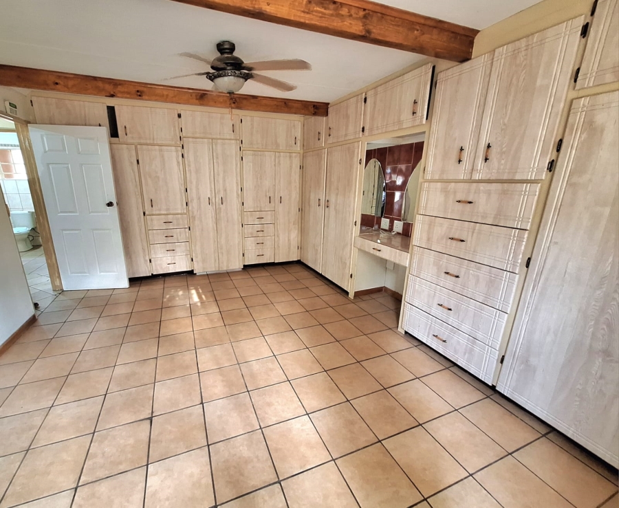 To Let 4 Bedroom Property for Rent in Newcastle Rural KwaZulu-Natal