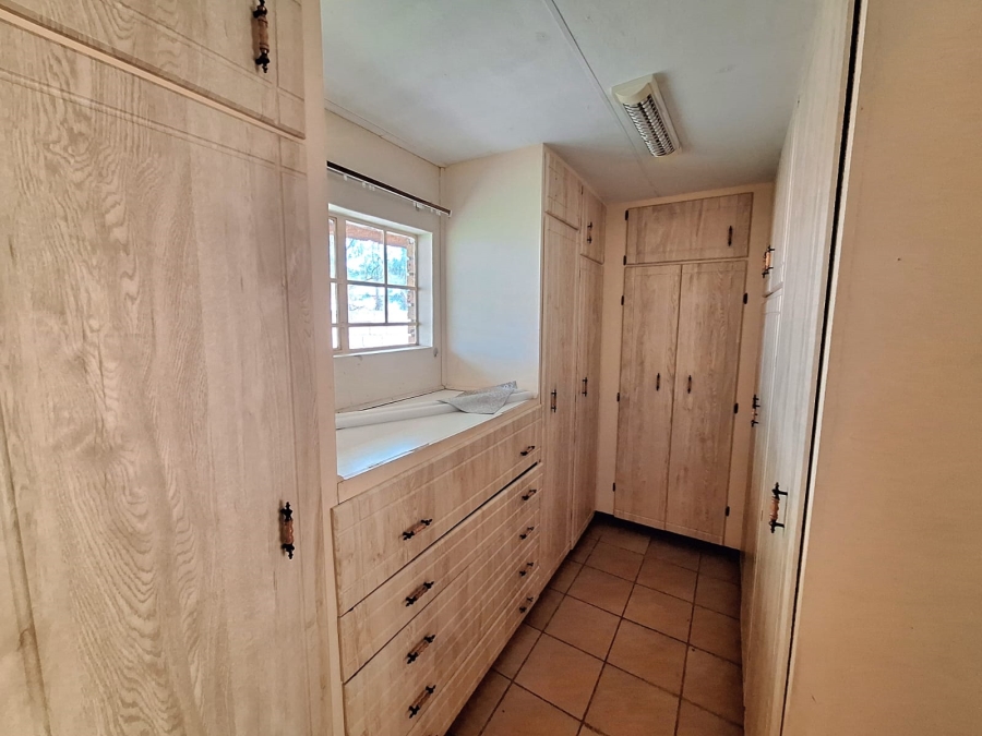To Let 4 Bedroom Property for Rent in Newcastle Rural KwaZulu-Natal