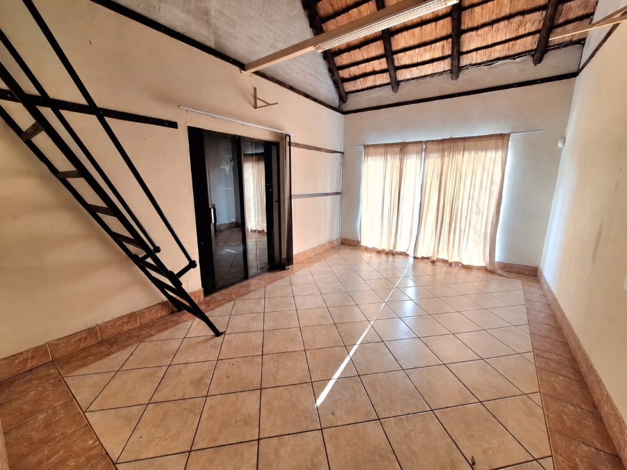 To Let 4 Bedroom Property for Rent in Newcastle Rural KwaZulu-Natal