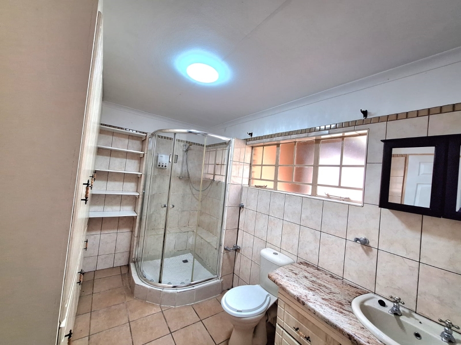 To Let 4 Bedroom Property for Rent in Newcastle Rural KwaZulu-Natal