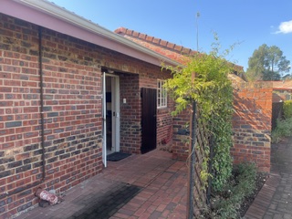 1 Bedroom Property for Sale in Newcastle KwaZulu-Natal