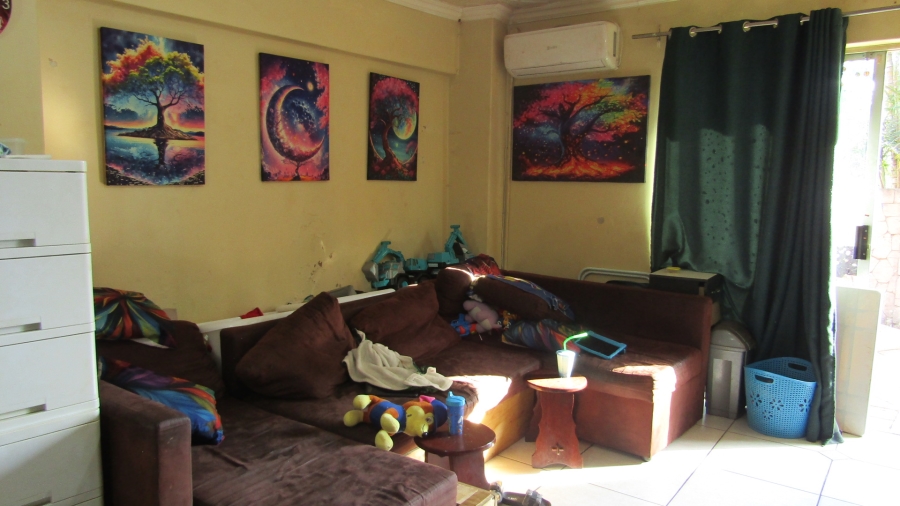 To Let 3 Bedroom Property for Rent in Amanzimtoti KwaZulu-Natal