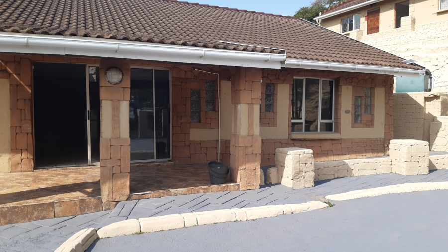 3 Bedroom Property for Sale in Amanzimtoti KwaZulu-Natal