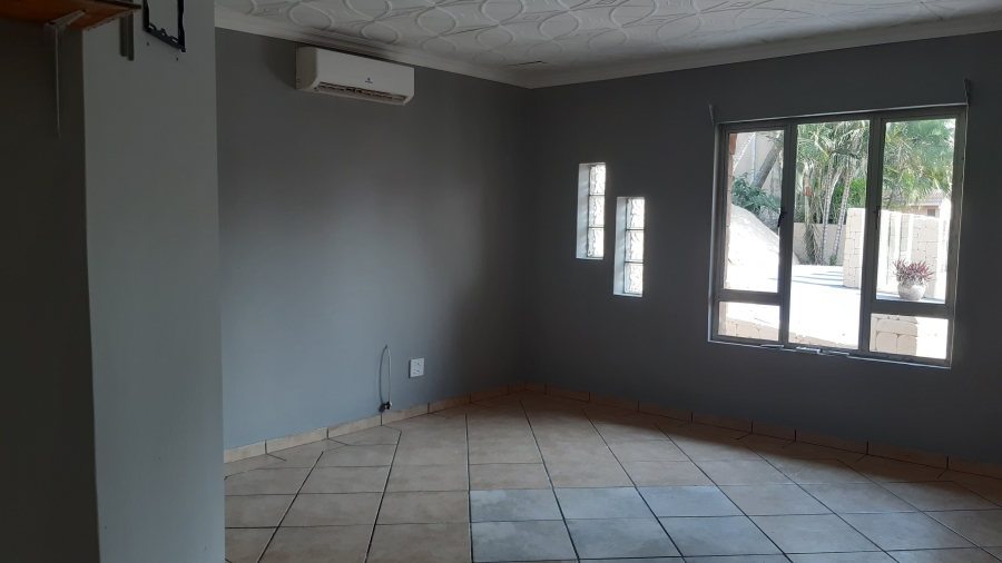 3 Bedroom Property for Sale in Amanzimtoti KwaZulu-Natal