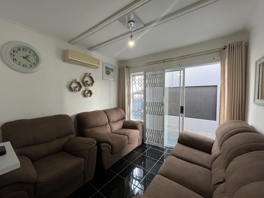 2 Bedroom Property for Sale in Sunford KwaZulu-Natal