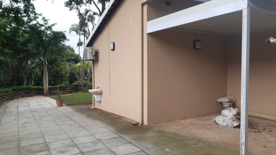 To Let 4 Bedroom Property for Rent in Amanzimtoti KwaZulu-Natal