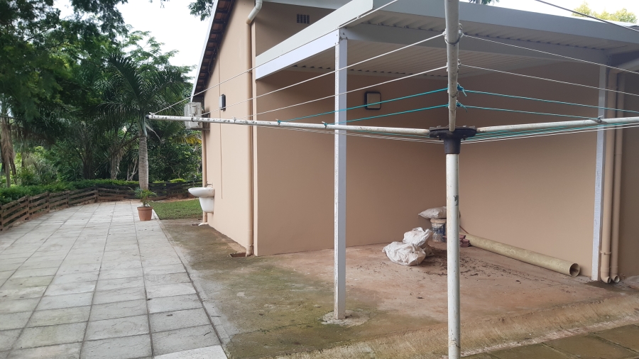 To Let 4 Bedroom Property for Rent in Amanzimtoti KwaZulu-Natal