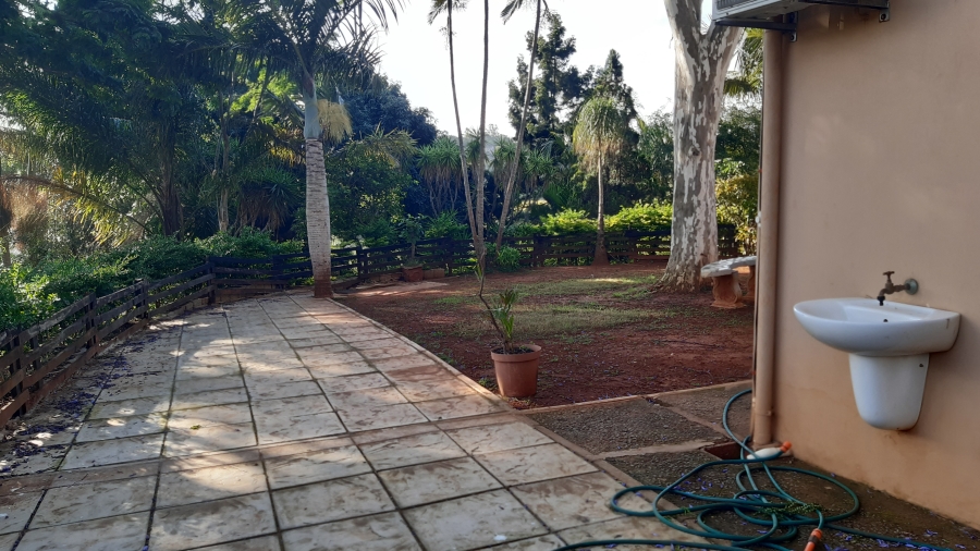 To Let 4 Bedroom Property for Rent in Amanzimtoti KwaZulu-Natal