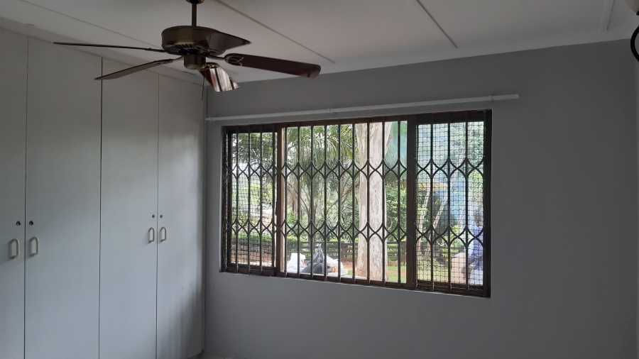 To Let 4 Bedroom Property for Rent in Amanzimtoti KwaZulu-Natal