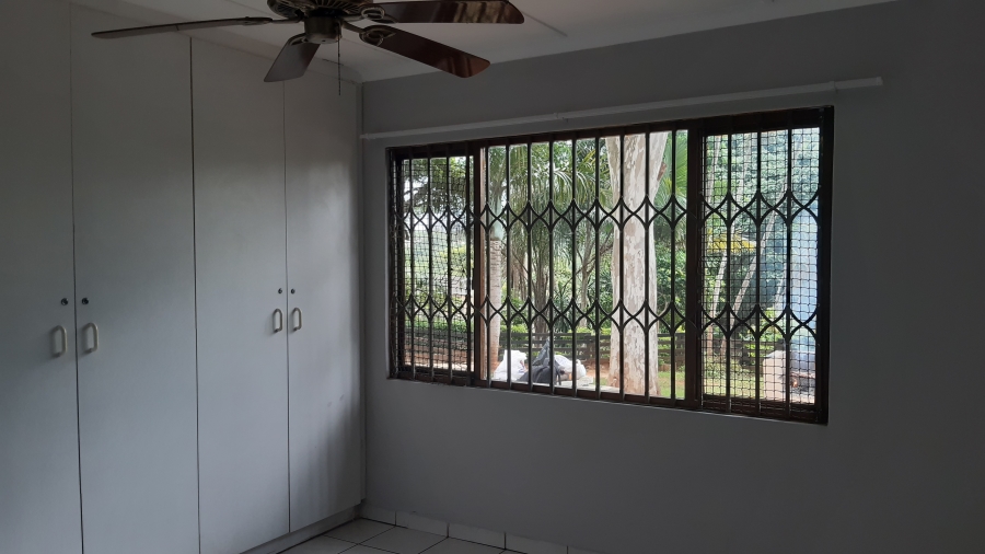 To Let 4 Bedroom Property for Rent in Amanzimtoti KwaZulu-Natal