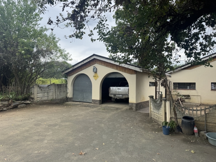 3 Bedroom Property for Sale in Weenen KwaZulu-Natal