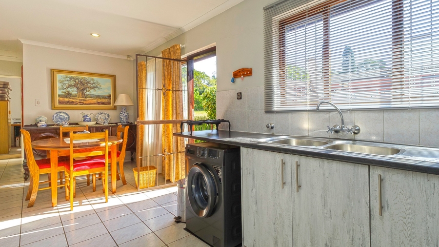 3 Bedroom Property for Sale in Waterfall KwaZulu-Natal